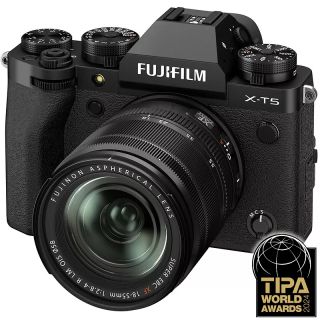 Fujifilm X-T5 + XF18-55mm ierny